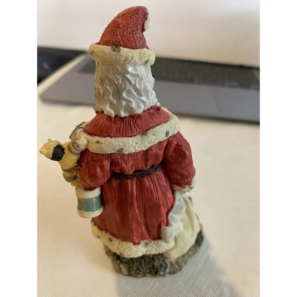 VTG The International Santa Claus Collection Jultomar Finland 1993 Figurine